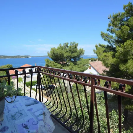 Apartamento Rose-3 By Interhome Zaboric