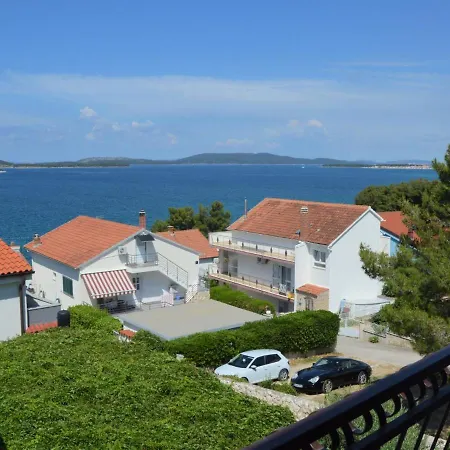 Apartamento Rose-3 By Interhome Zaboric