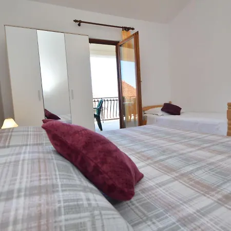 Apartamento Rose-3 By Interhome Zaboric