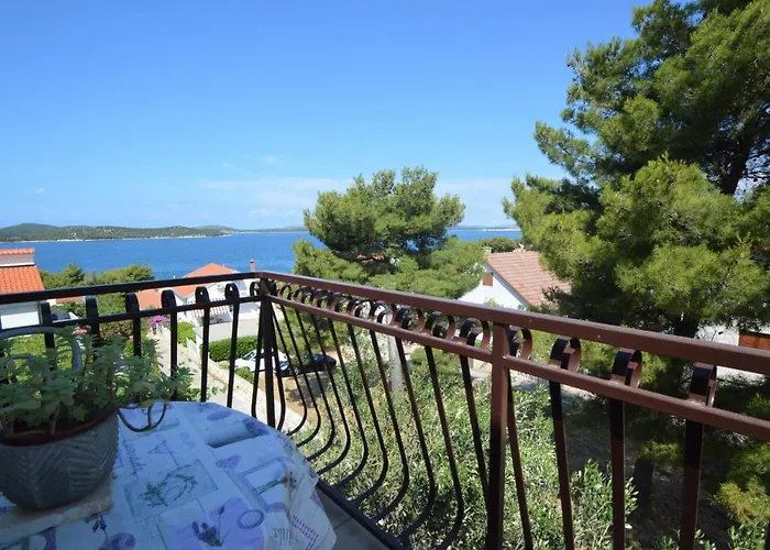 Apartman Rose-3 By Interhome Zaboric